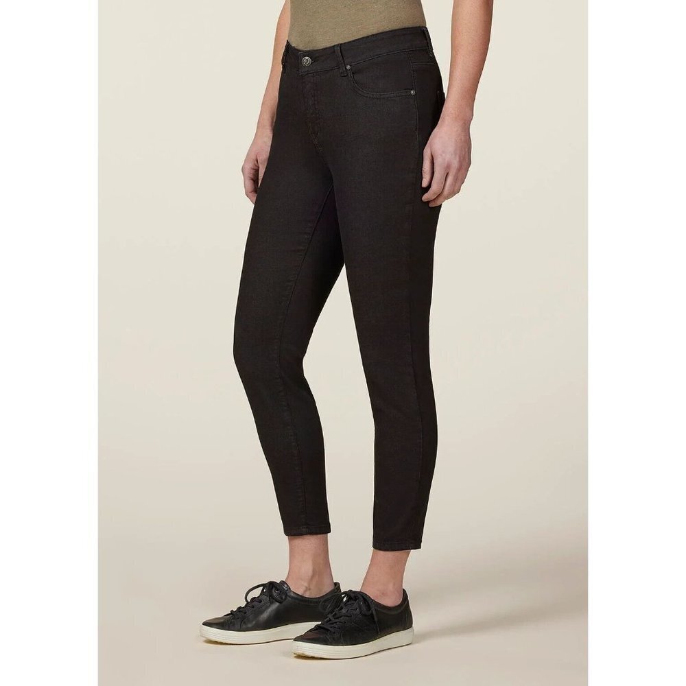 EQL by Kerrits In Motion Cropped Jean Black NWOT